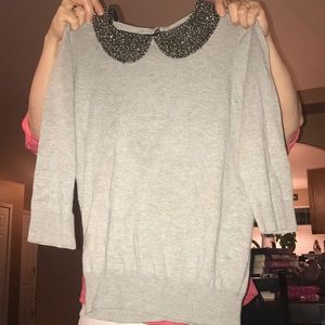 Cute grey sweater with beaded collar
